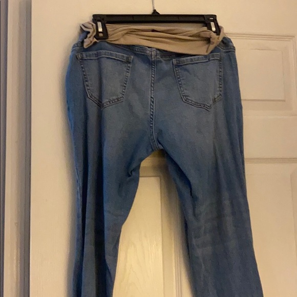 Maternity capris - Picture 4 of 4